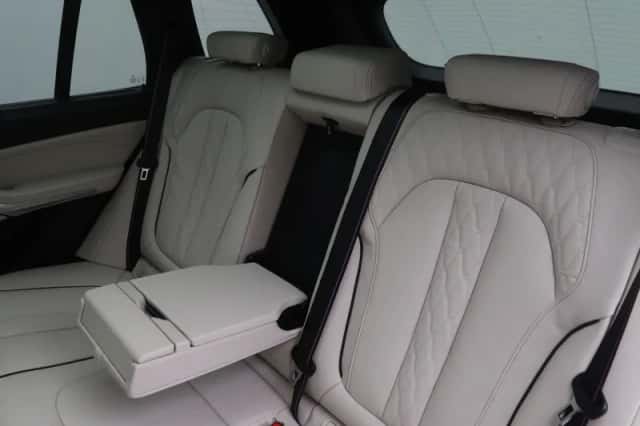 BMW X5 (2026) thumbnail 17