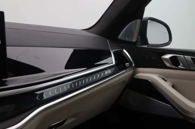 BMW X5 (2026) thumbnail 21