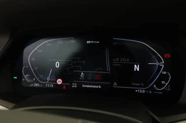 BMW X5 (2021) thumbnail 3