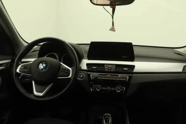 BMW X1 (2022) thumbnail 13