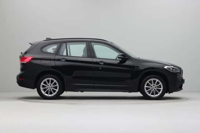 BMW X1 (2022) thumbnail 8