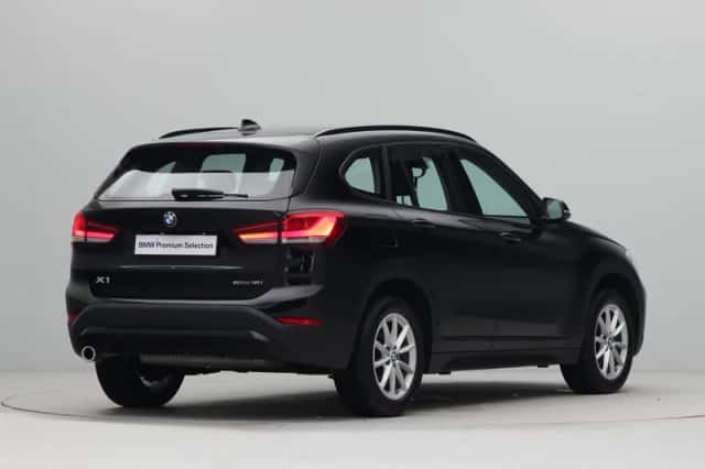 BMW X1 (2022) thumbnail 9