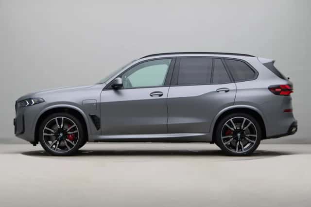 BMW X5 (2026) thumbnail 12