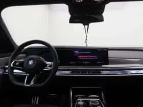 BMW i7 (2025) thumbnail 12