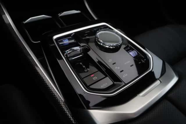 BMW i7 (2025) thumbnail 20