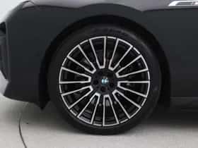BMW i7 (2025) thumbnail 23