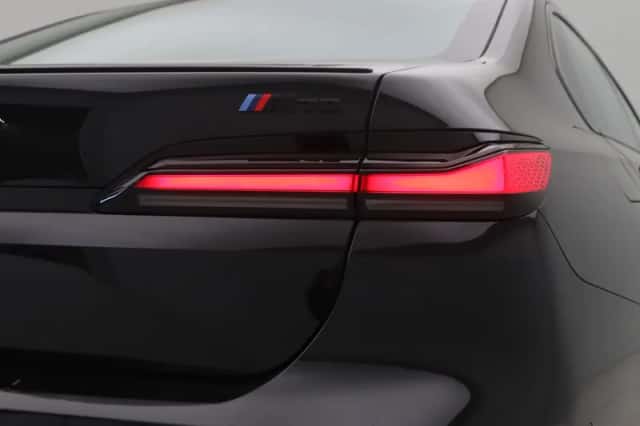 BMW i7 (2025) thumbnail 27