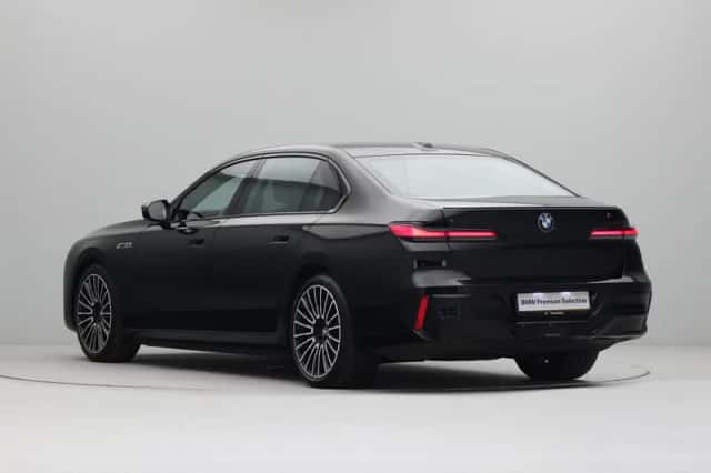 BMW i7 (2025) thumbnail 10