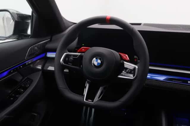 BMW M5 (2026) thumbnail 2