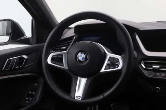 BMW 1-Serie (2022) thumbnail 2