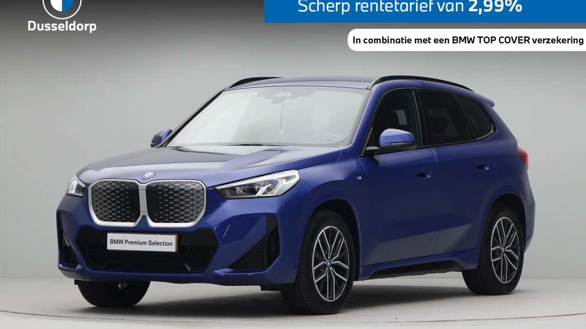 BMW iX1 (2025) — foto 1