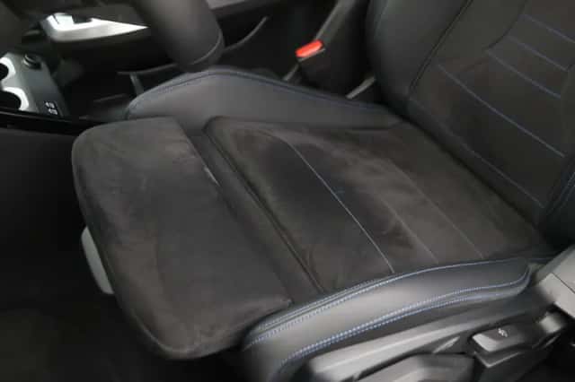 BMW iX1 (2025) thumbnail 14