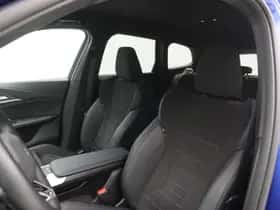 BMW iX1 (2025) thumbnail 4