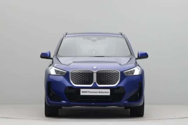 BMW iX1 (2025) thumbnail 5