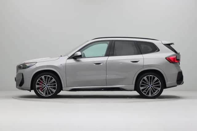 BMW iX1 (2025) thumbnail 11