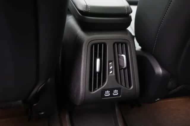 BMW iX1 (2025) thumbnail 17