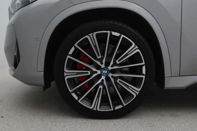 BMW iX1 (2025) thumbnail 18