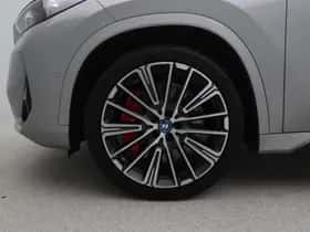 BMW iX1 (2025) thumbnail 18