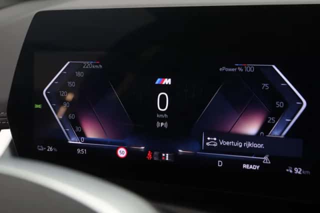 BMW iX1 (2025) thumbnail 3