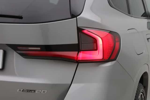 BMW iX1 (2025) thumbnail 21