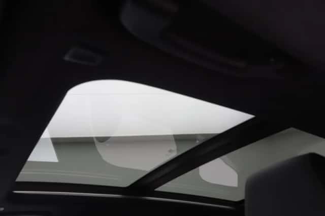 BMW iX1 (2025) thumbnail 25