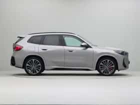BMW iX1 (2025) thumbnail 7