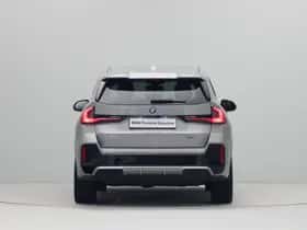 BMW iX1 (2025) thumbnail 9
