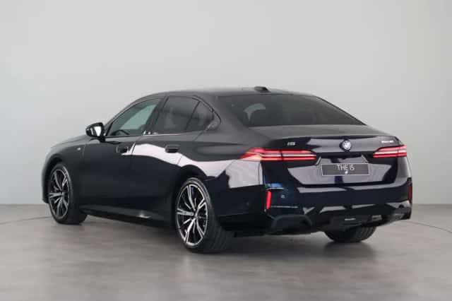 BMW i5 (2025) thumbnail 11