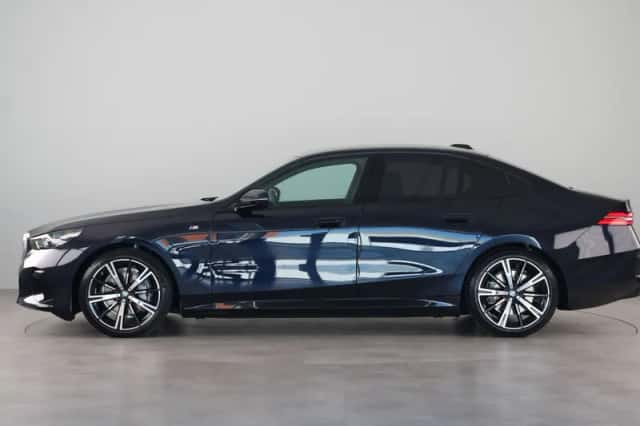 BMW i5 (2025) thumbnail 12