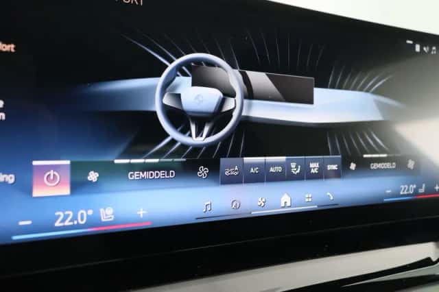 BMW i5 (2025) thumbnail 14
