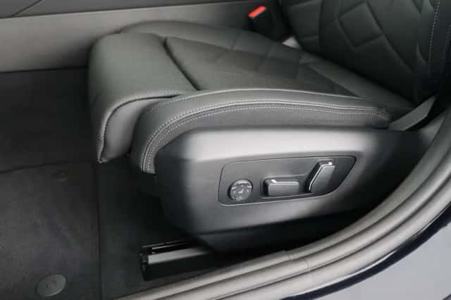 BMW i5 (2025) thumbnail 15