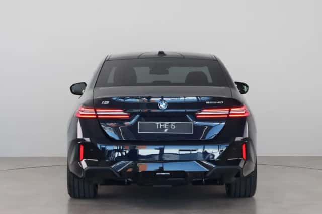 BMW i5 (2025) thumbnail 10