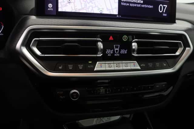 BMW iX3 (2023) thumbnail 18