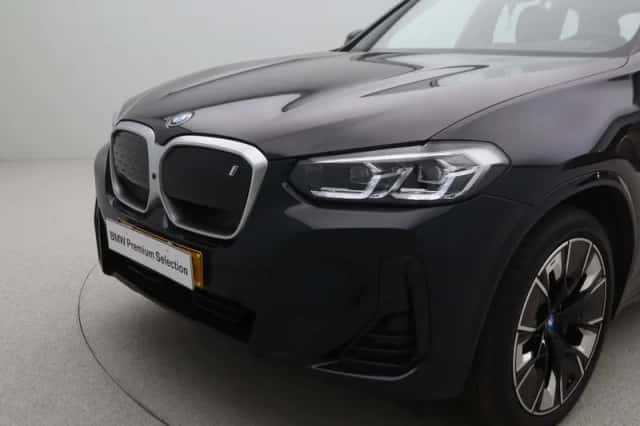 BMW iX3 (2023) thumbnail 22