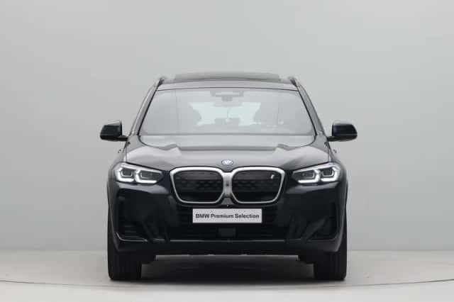 BMW iX3 (2023) thumbnail 5