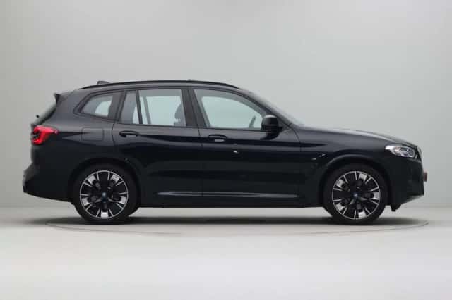 BMW iX3 (2023) thumbnail 7