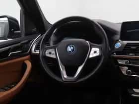 BMW iX3 (2021) thumbnail 2