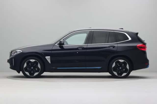 BMW iX3 (2021) thumbnail 11