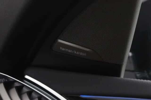 BMW iX3 (2021) thumbnail 16