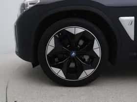 BMW iX3 (2021) thumbnail 18