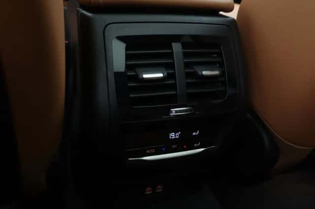 BMW iX3 (2021) thumbnail 21