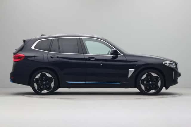 BMW iX3 (2021) thumbnail 7