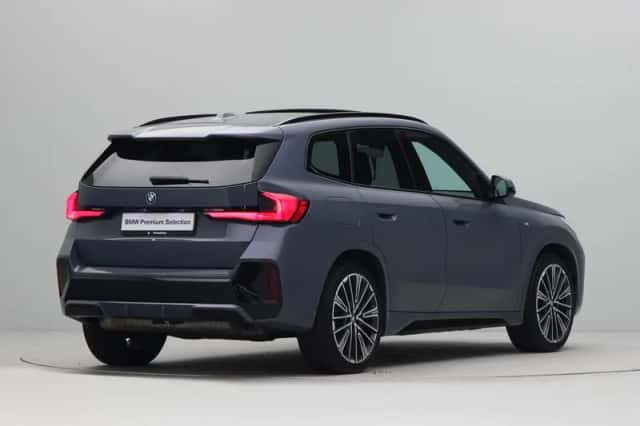 BMW X1 (2024) thumbnail 8
