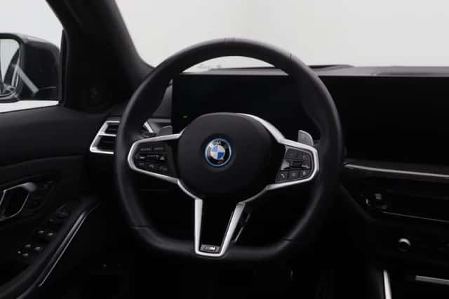 BMW 3-Serie (2025) thumbnail 2