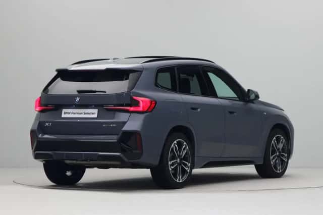 BMW X1 (2025) thumbnail 9