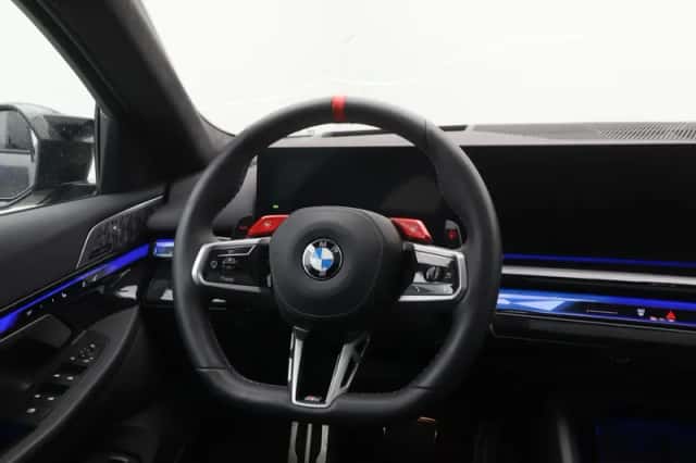 BMW M5 (2025) thumbnail 2