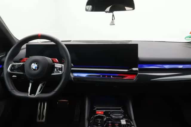 BMW M5 (2025) thumbnail 15
