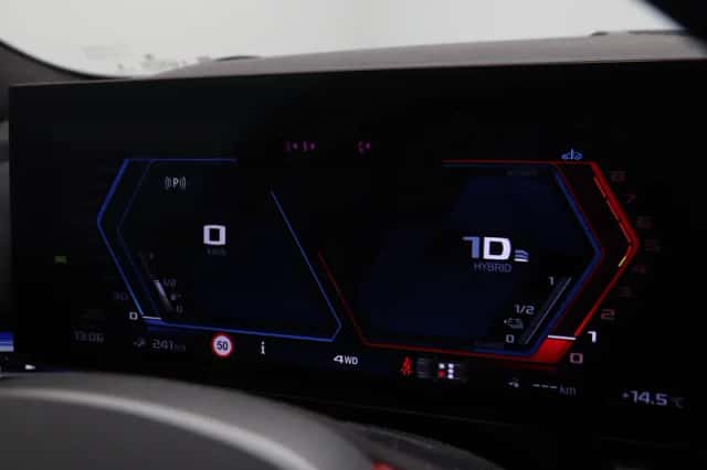 BMW M5 (2025) thumbnail 4