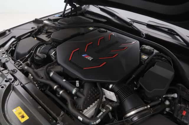 BMW M5 (2025) thumbnail 5