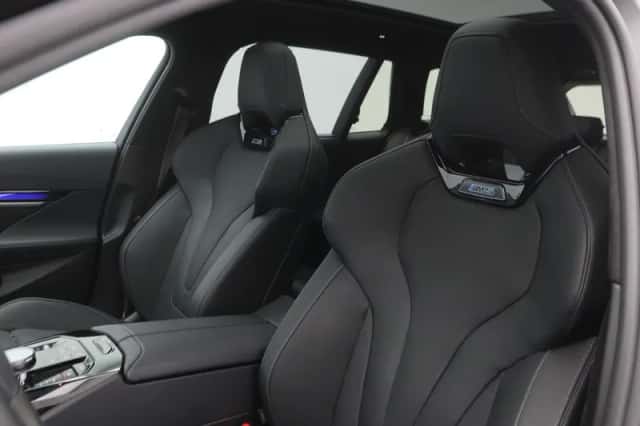 BMW M5 (2025) thumbnail 6
